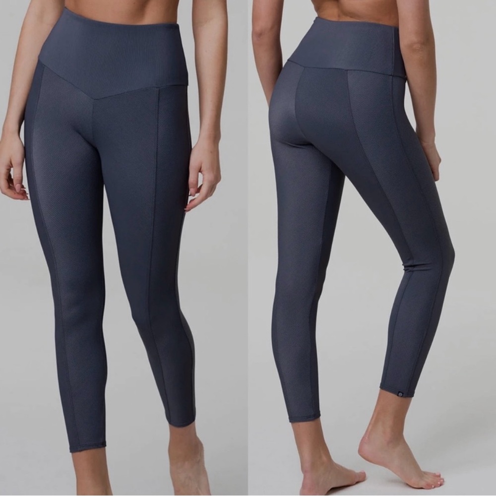 Onzie Sweetheart Midi Ribbed Leggings